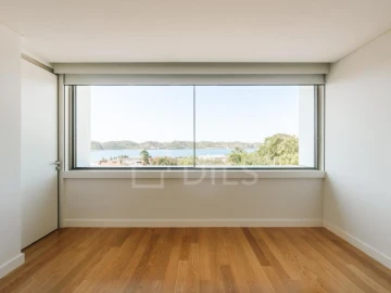 Moradia T5 para Venda em Alcantara