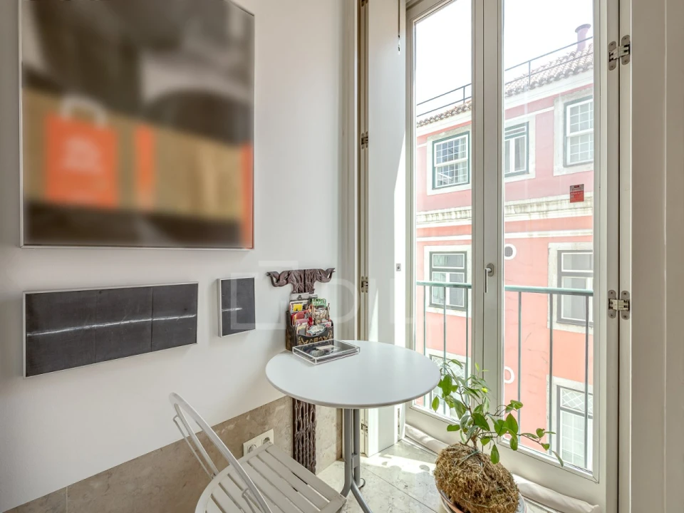Apartamento T1 para Venda em Santa Maria Maior Foto 8