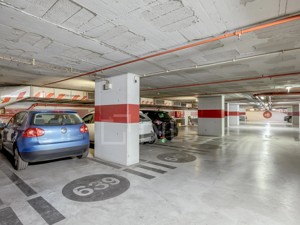 Apartamento T1 para Venda em Santa Maria Maior Foto 19
