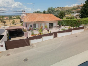Moradia T4 para Venda em Eiras, São Julião de Montenegro e Cela