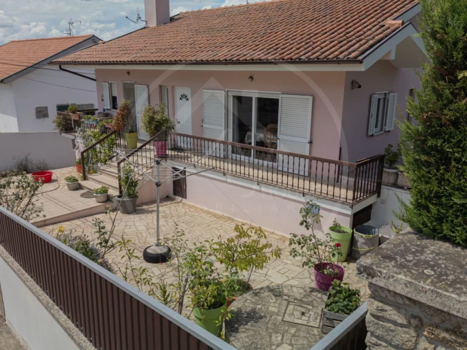 Moradia T4 para Venda em Eiras, São Julião de Montenegro e Cela Foto 17