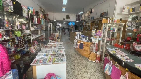 Loja para Venda em Póvoa de Santa Iria e Forte da Casa