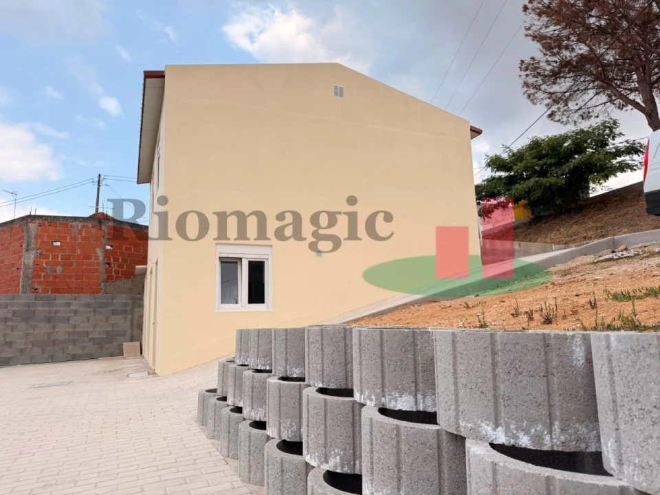 Moradia T2 para Venda em Outeiro da Cortiçada e Arruda dos Pisões Foto 6