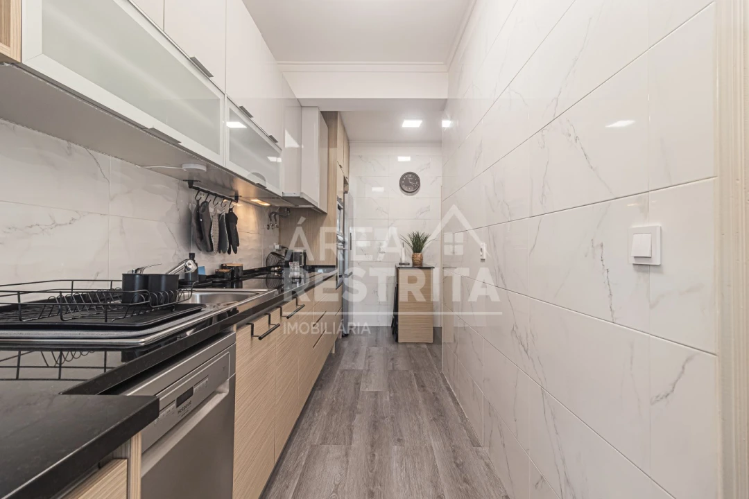 Apartamento T2 para Venda em Charneca de Caparica e Sobreda Foto 3