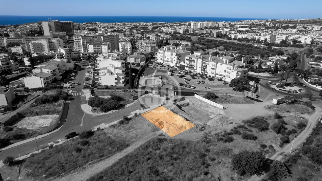 Terreno para Venda em Albufeira e Olhos de Água Foto 8