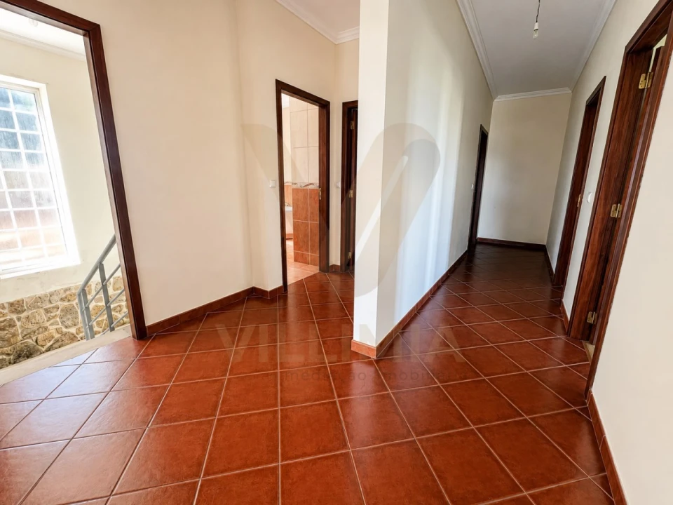 Moradia T3 para Venda em Calvelo Foto 15