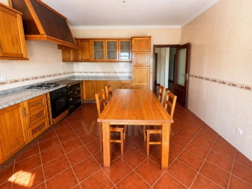 Moradia T3 para Venda em Calvelo