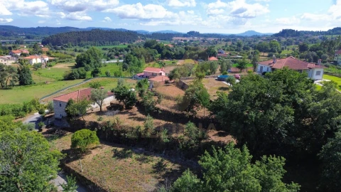 Moradia T3 para Venda em Calvelo