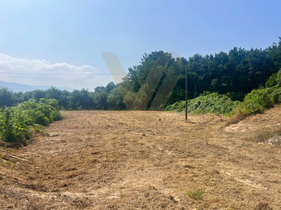 Terreno para Venda em Arcozelo Foto 2