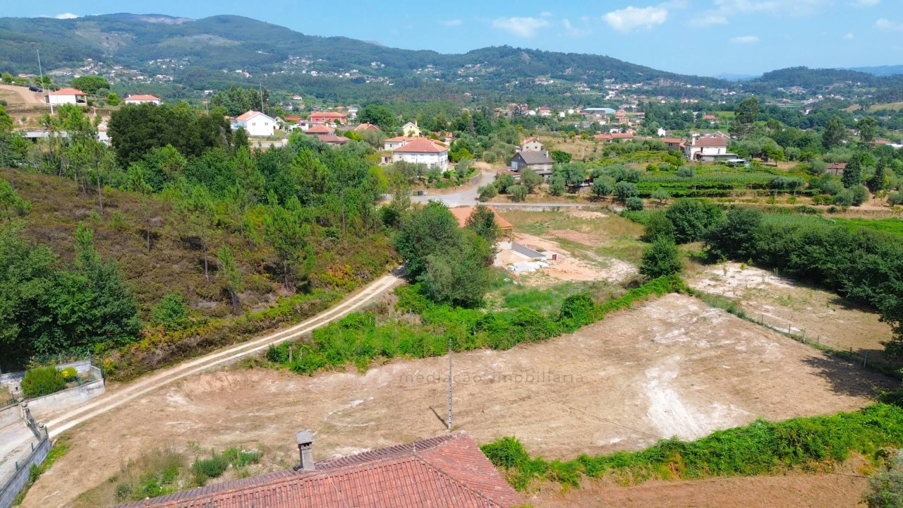 Terreno para Venda em Arcozelo Foto 7