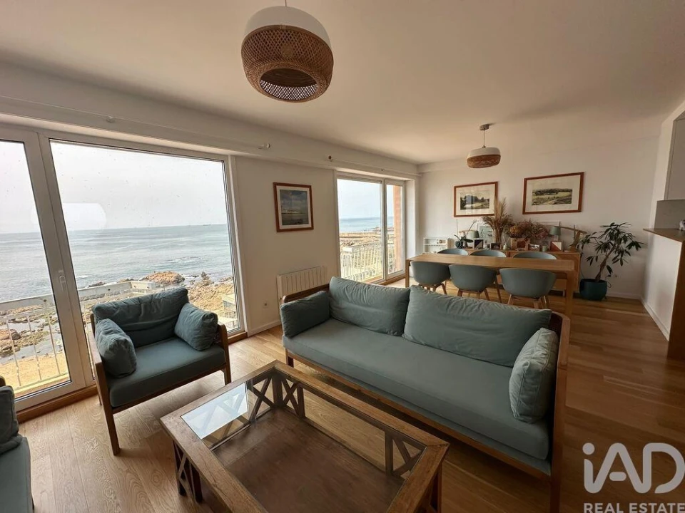 Apartamento T3 para Venda em Aldoar, Foz do Douro e Nevogilde Foto 1