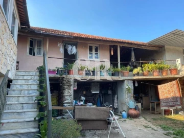 Moradia T4 para Venda em Arrifana
