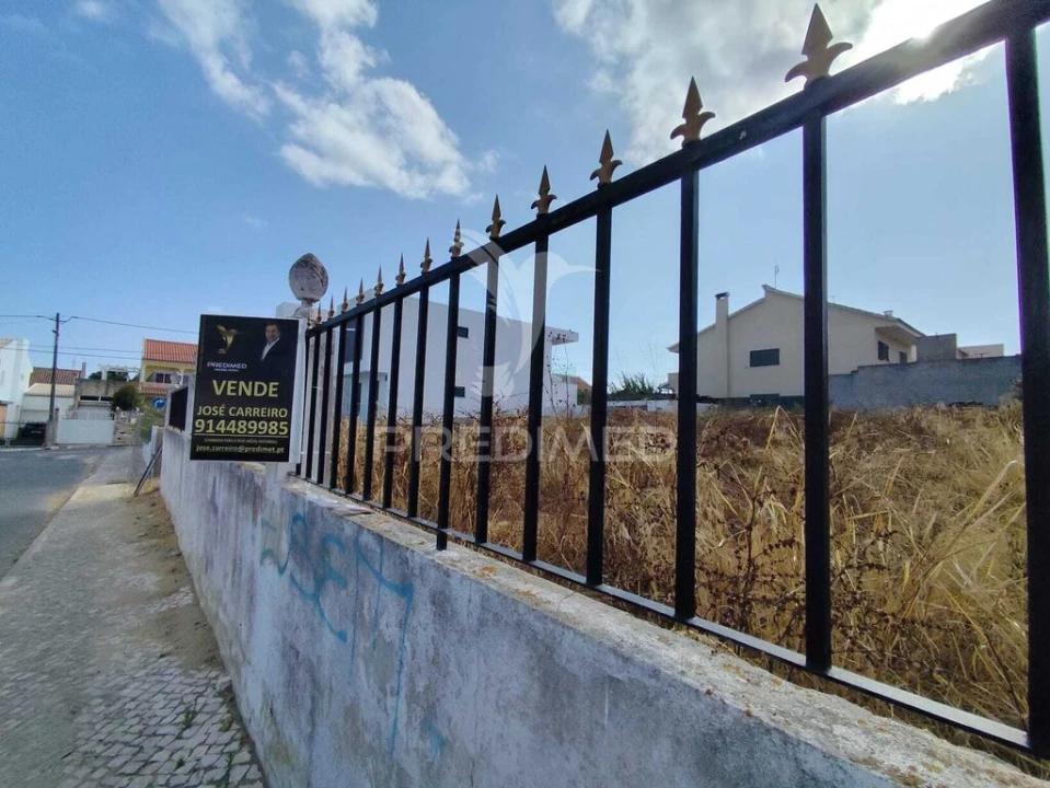 Terreno para Venda em Charneca de Caparica e Sobreda Foto 6