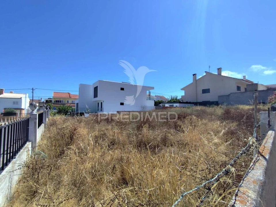 Terreno para Venda em Charneca de Caparica e Sobreda Foto 2