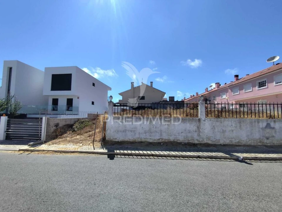 Terreno para Venda em Charneca de Caparica e Sobreda Foto 13