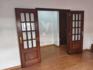 Apartamento T2 para Venda em Arruda dos Vinhos