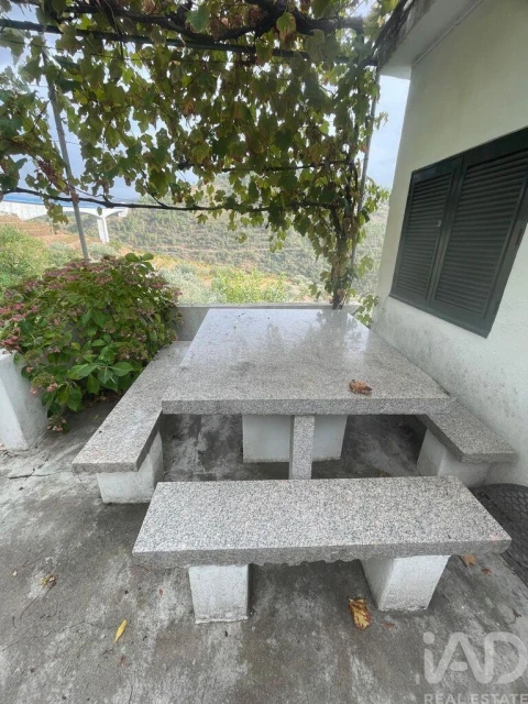 Quinta T3 para Venda em Carlão e Amieiro