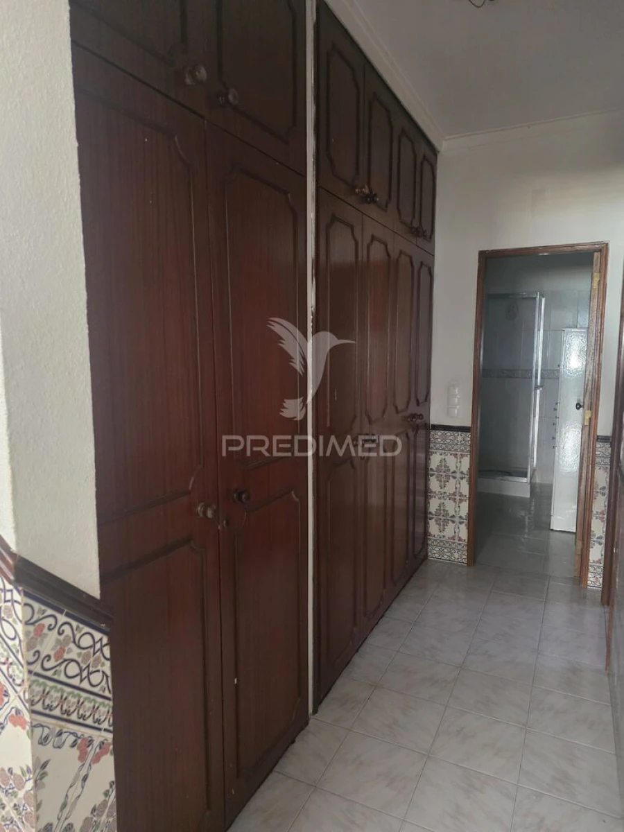 Moradia T4 para Venda em Póvoa de Santa Iria e Forte da Casa Foto 9