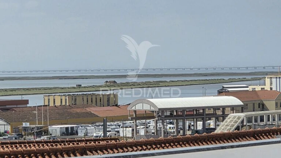 Moradia T4 para Venda em Póvoa de Santa Iria e Forte da Casa