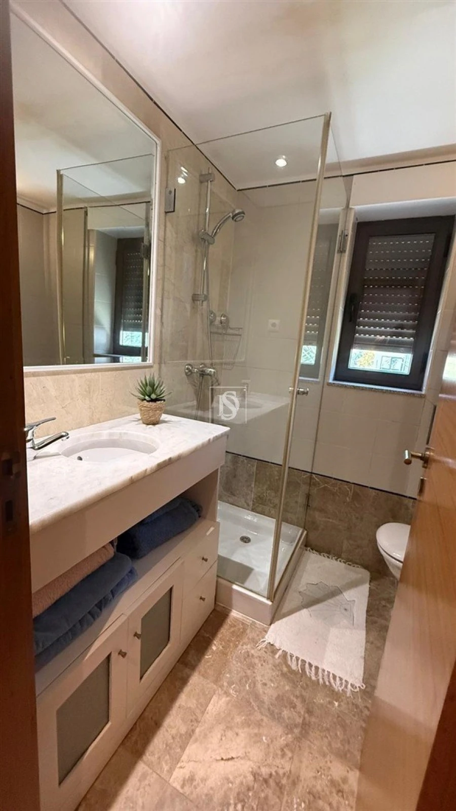 Apartamento T2 para Arrendamento em Darque Foto 9