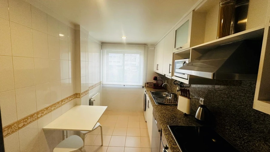 Apartamento T2 para Arrendamento em Darque Foto 6