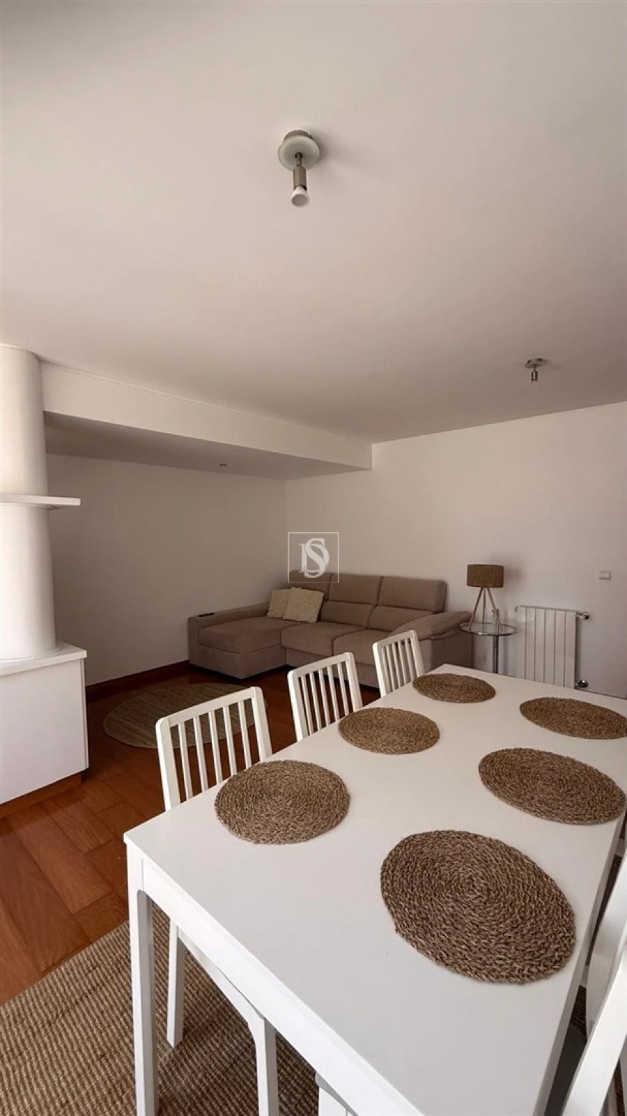 Apartamento T2 para Arrendamento em Darque Foto 3