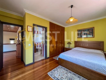 Moradia T4 para Venda em Carvoeira