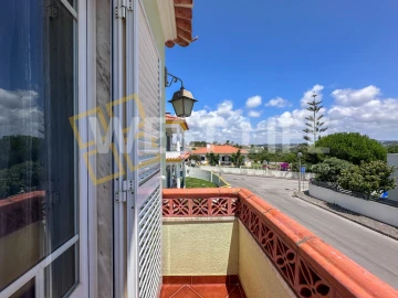 Moradia T4 para Venda em Carvoeira