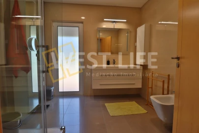 Moradia T4 para Venda em Mafra