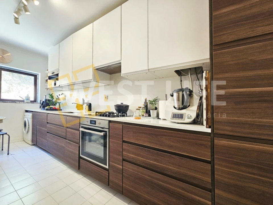 Apartamento T2 para Venda em Alcabideche Foto 8