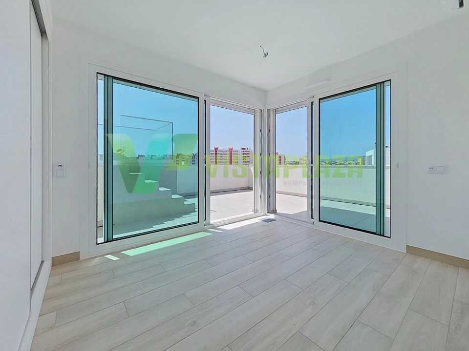 Apartamento T3 para Venda em Portimão Foto 9