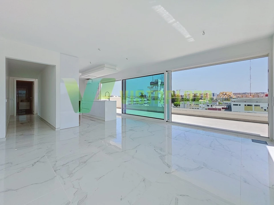 Apartamento T3 para Venda em Portimão Foto 5