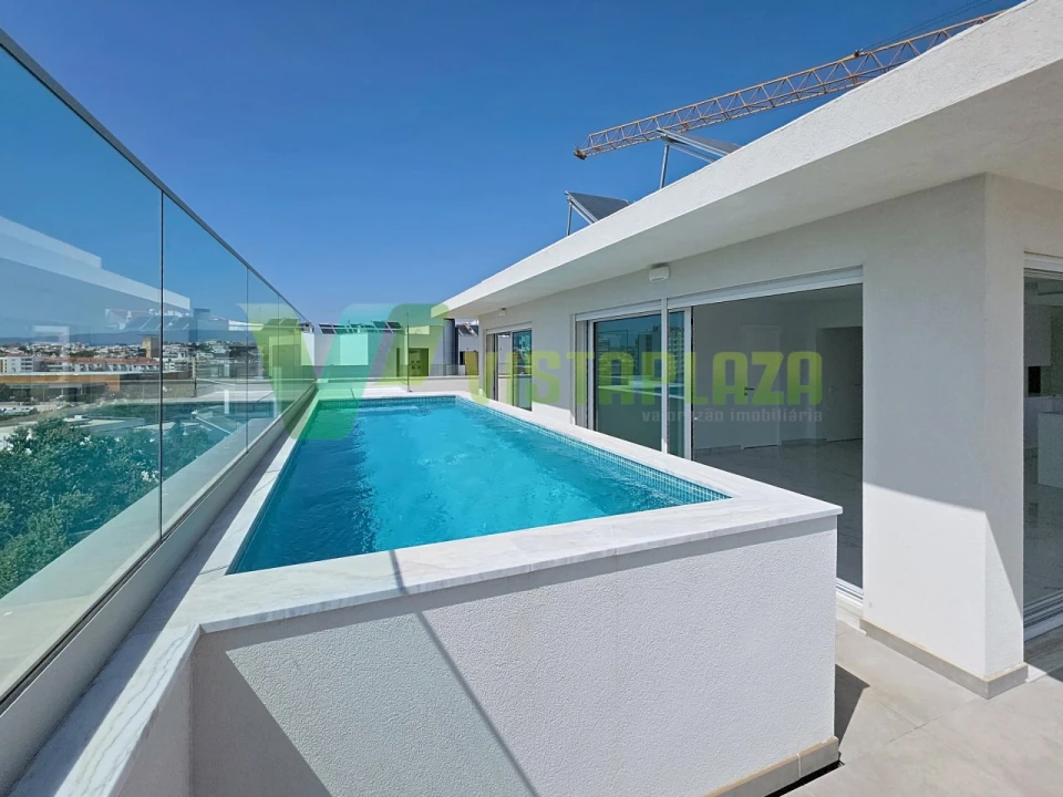 Apartamento T3 para Venda em Portimão Foto 18
