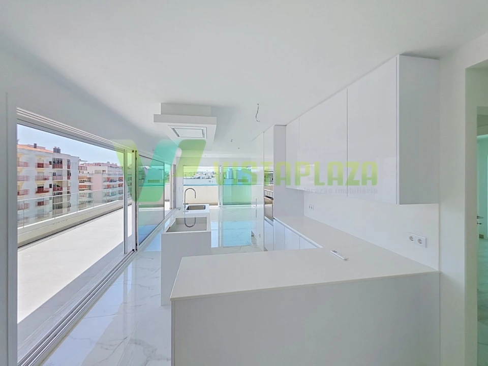 Apartamento T3 para Venda em Portimão Foto 6