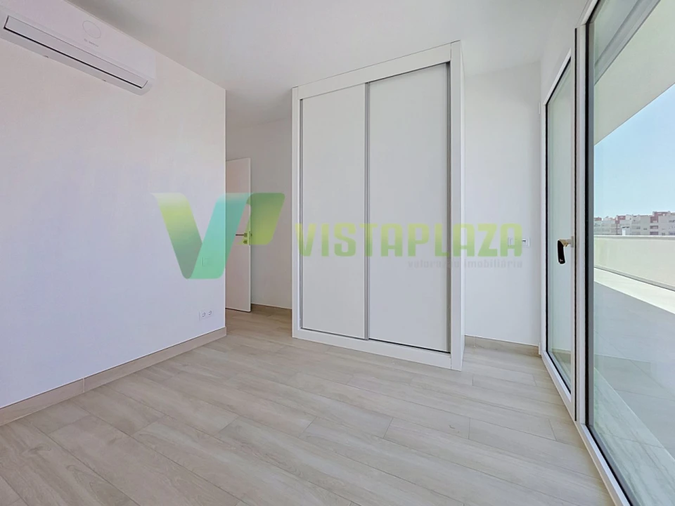 Apartamento T3 para Venda em Portimão Foto 26