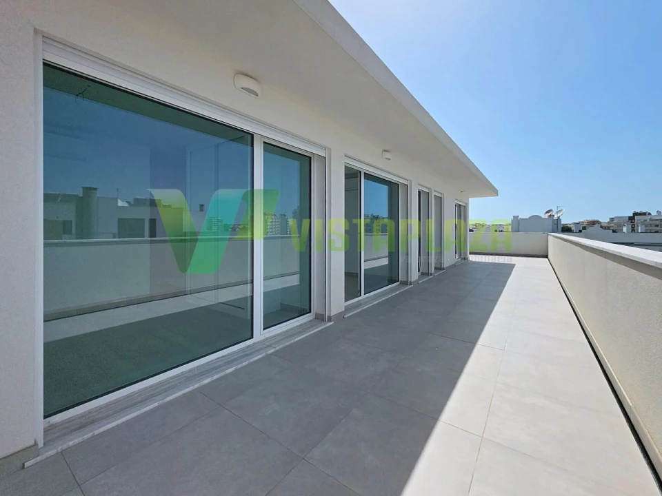 Apartamento T3 para Venda em Portimão Foto 30