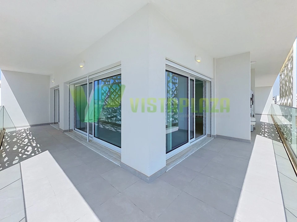 Apartamento T3 para Venda em Portimão Foto 17