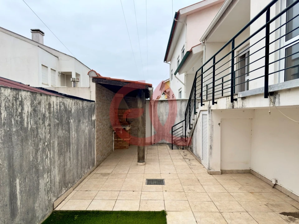 Moradia T3 para Venda em Carreço Foto 27