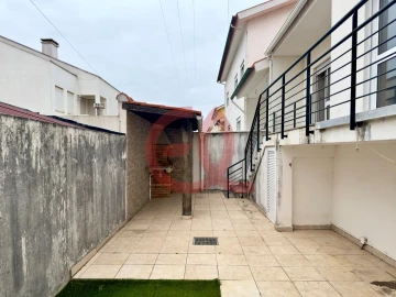 Moradia T3 para Venda em Carreço