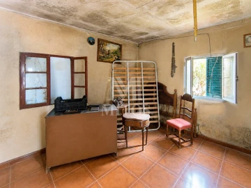 Moradia T1 para Venda em Fragoso