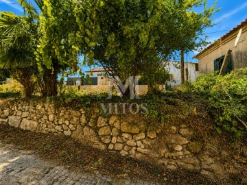 Moradia T1 para Venda em Fragoso
