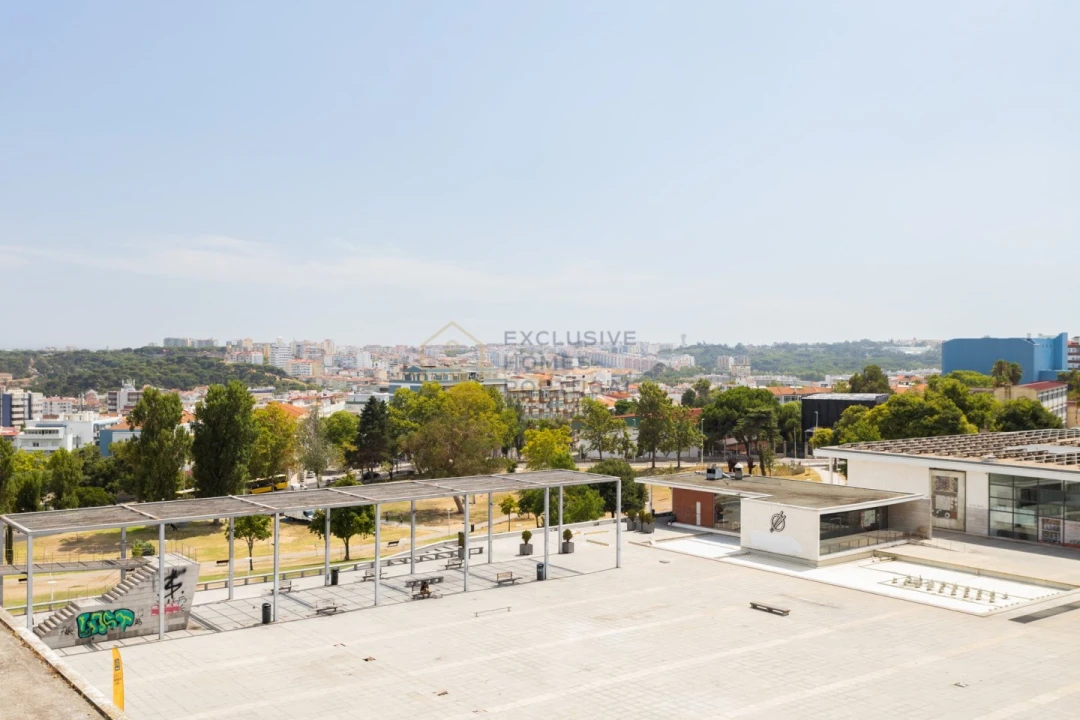 Apartamento T3 para Venda em Almada, Cova da Piedade, Pragal e Cacilhas Foto 30