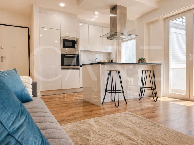 Apartamento T3 para Venda em Benfica Foto 2