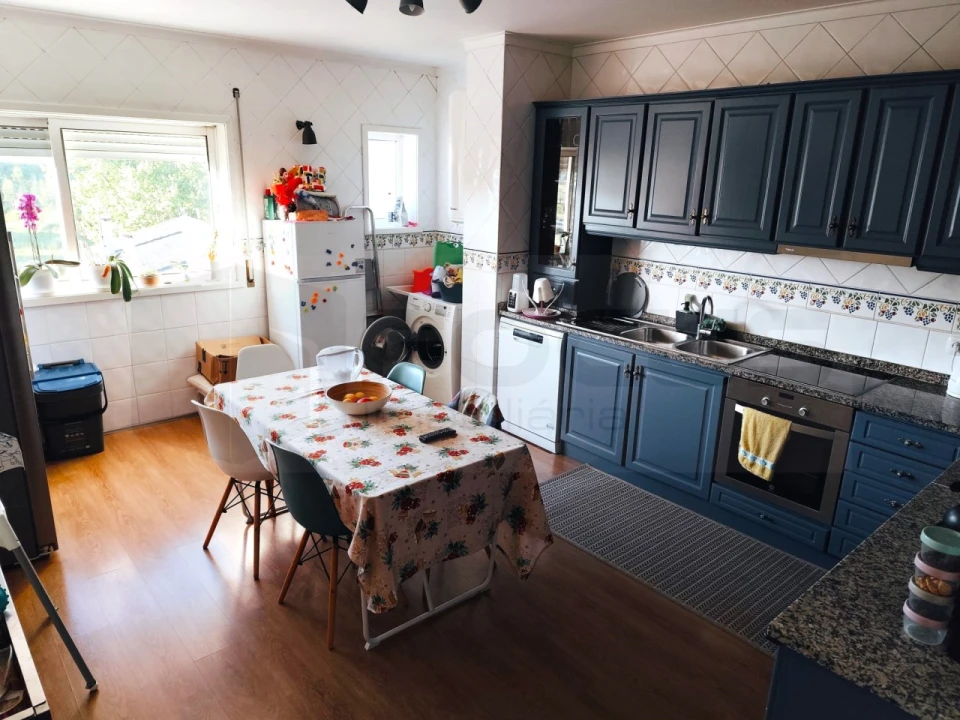 Apartamento T3 para Venda em Oliveira do Bairro Foto 4