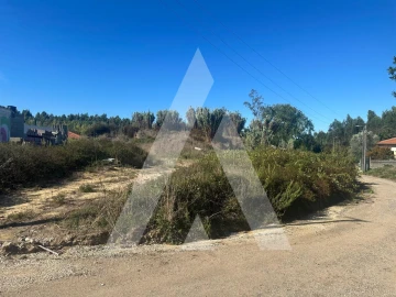 Terreno para Venda em Oiã