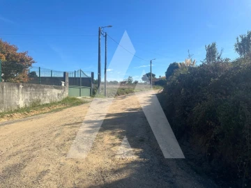 Terreno para Venda em Oiã