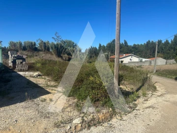 Terreno para Venda em Oiã