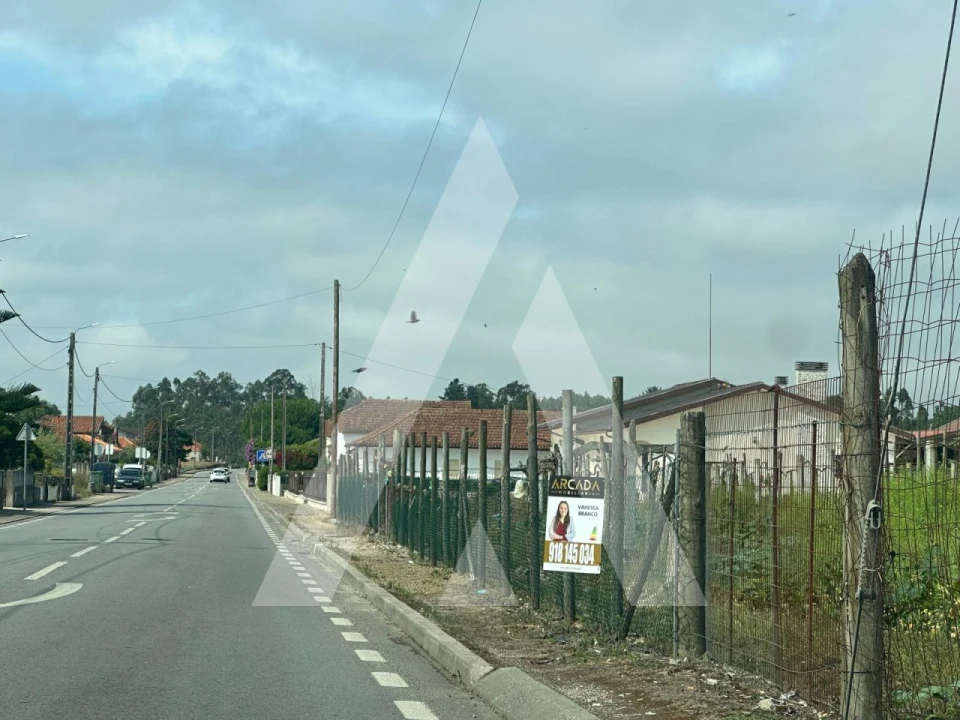 Terreno para Venda em Covões e Camarneira Foto 2