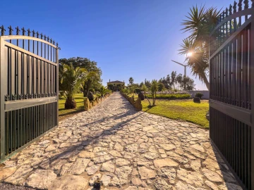 Moradia T5 para Venda em Mafra