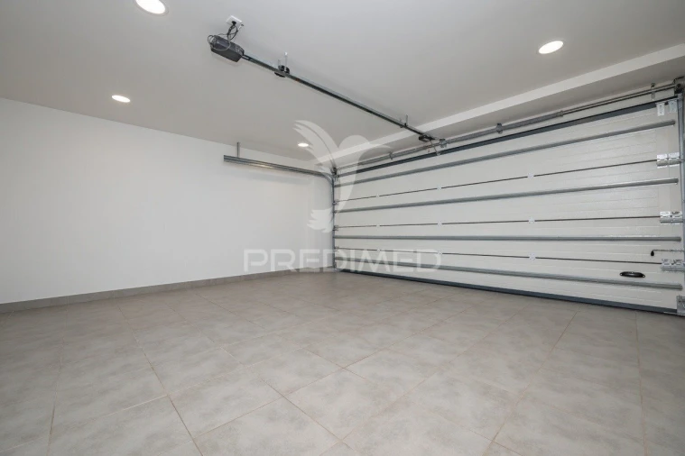Moradia T3 para Venda em Turiz Foto 25